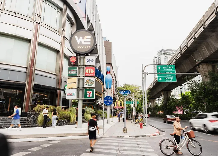 Lotus Bear House Sukhumvit 61, 300m Bts Ekkamai, 50m Starbucks 7-eleven