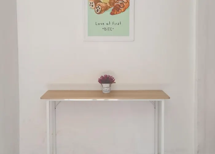 Lotus Bear House Sukhumvit 61, 300m Bts Ekkamai, 50m Starbucks 7-eleven Bangkok